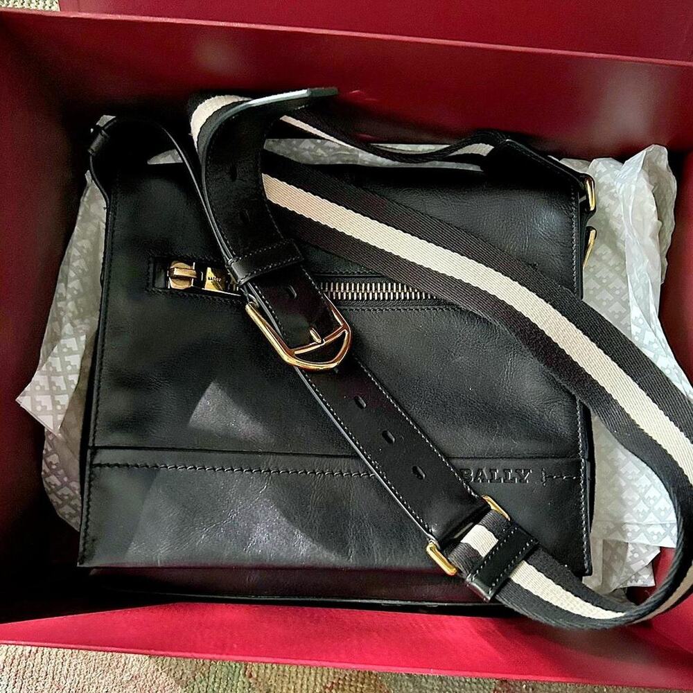 original box leather Bally unisex messenger bag with stripe strap